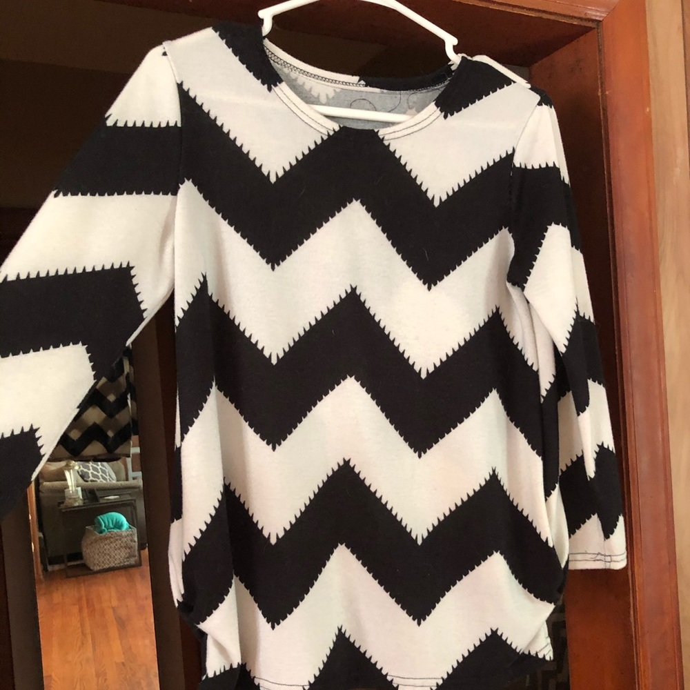 3/4 sleeve fun chevron top